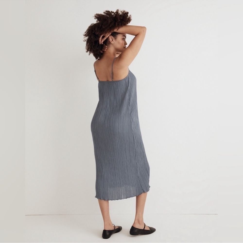 Madewell The Goldie Plissé midi teapot blue dress 6 - Picture 4 of 9